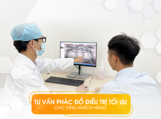 Bác sĩ chụp CT conebeam cho bệnh nhân